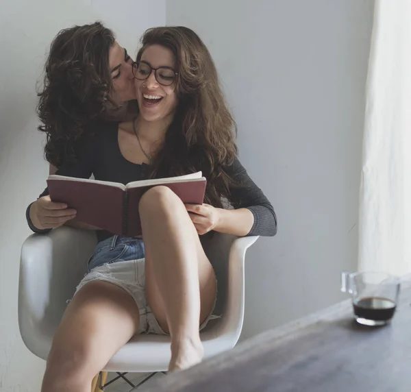 Couple lesbien passer du temps ensemble — Photo