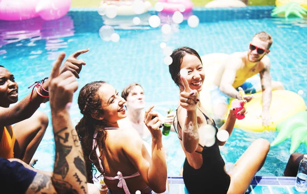 Diverse Group Friends Enjoying Summer Time Pool Original Photoset — Stock Photo, Image