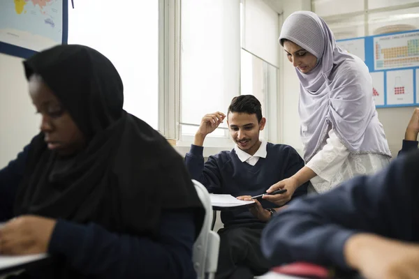 Diverse Muslim Children Studying Classroom Original Photoset — Stock Photo, Image