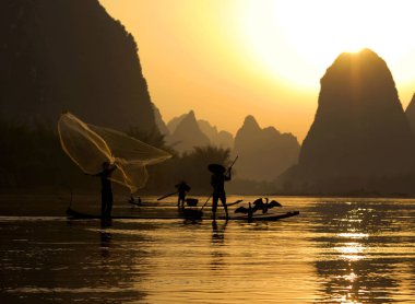 Guilin, Çin, özgün photoset Li nehirde balık tutma