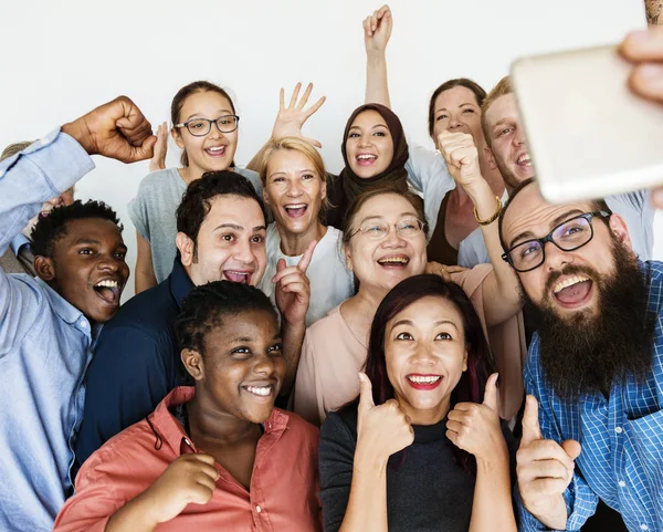 Grupo de personas multiétnicas de diversidad juntas —  Fotos de Stock