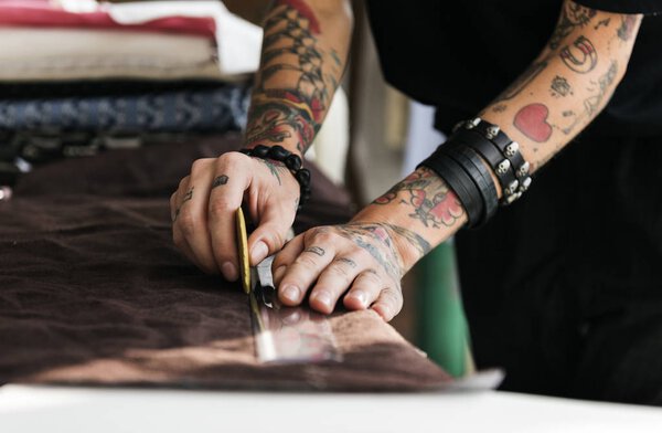 Модельер резки
 