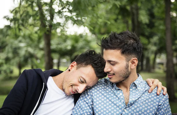 Gay Par Kärlek Utomhus Koncept Ursprungliga Fotosätta — Stockfoto