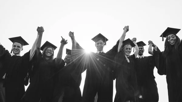 Grupp Olika Examen Studenter Ursprungliga Fotosätta — Stockfoto