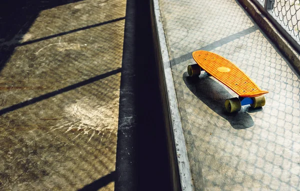 Skateboard Auf Urbaner Straße Originalfotos — Stockfoto