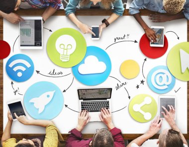 Yaratıcı insanlar çalışma sosyal medya simge kavramı, özgün photoset