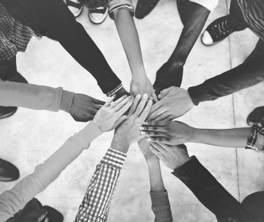 birlikte desteklenen eller