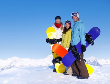snowboard dağın zirvesinde