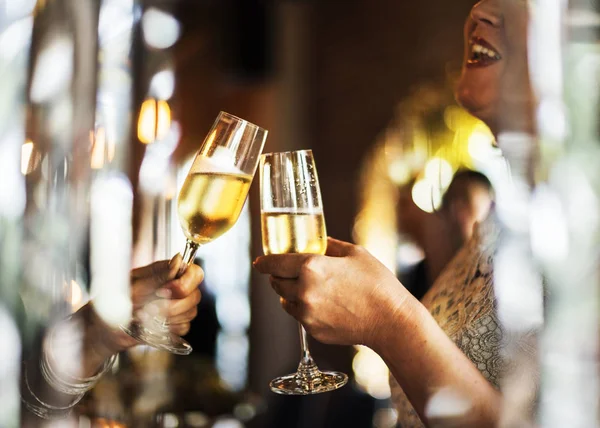 Çift, bir yılını kutlayan orijinal photoset