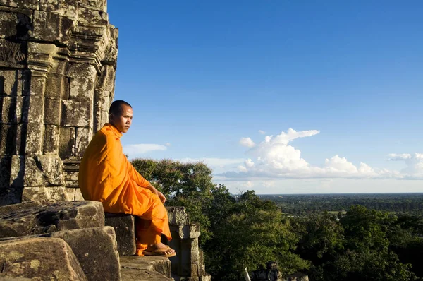 Kontemplując Mnich Angkor Wat Siem Reap Kambodża Oryginalny Photoset — Zdjęcie stockowe