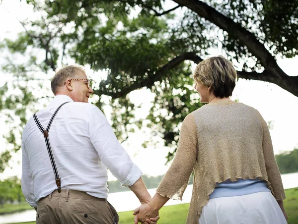 Couple mature amoureux — Photo