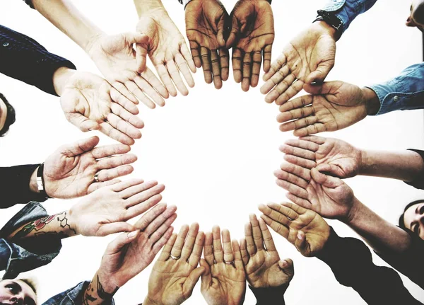 Різноманітні Люди Руки Разом Партнерство Оригінальне Фото — стокове фото
