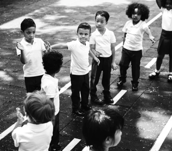 Adorable Diversidad Niños Escuela Primaria Amistad Concepto Compañeros Clase Fotoset —  Fotos de Stock