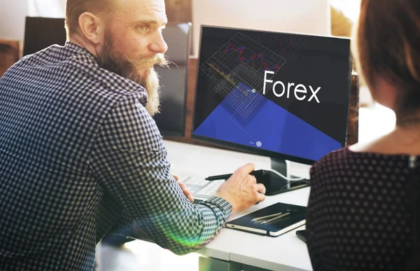 Tartışmak Forex Kavramı Özgün Bilgisayarlarla Çalışan Adamları Photoset — Stok fotoğraf