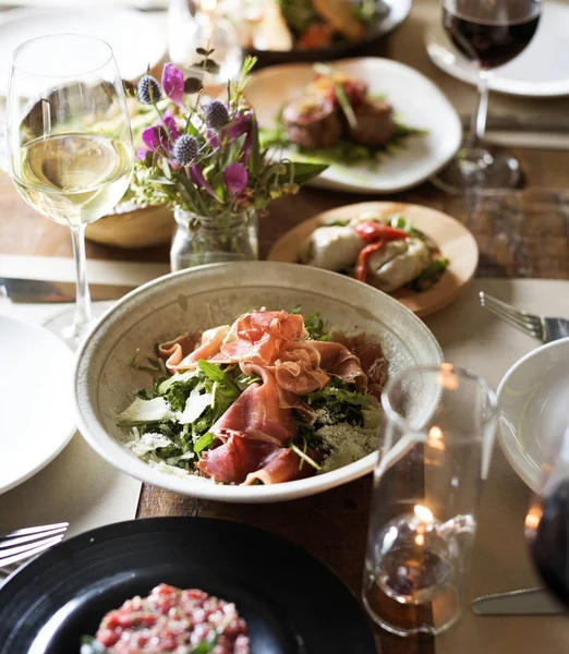 İtalyan lezzetli pasta tabak içinde pişmiş, orijinal photoset 