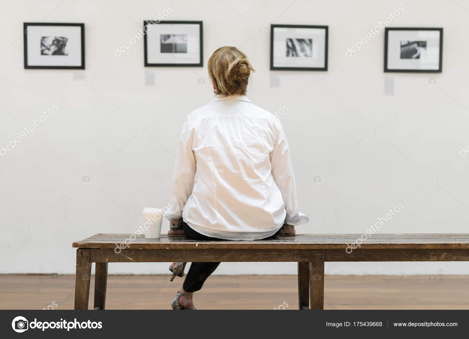 Back View Woman Sits Bench Looking Frames Pictures Exhibition Back View On Woman Sits The Bench And Looking At Frames With Pictures In Exhibition Original Photoset Photo By Rawpixel