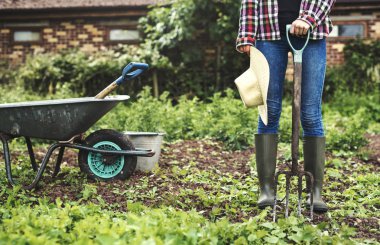 Kadın çiftlik işçisi