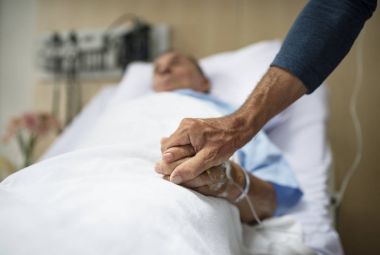 Bir hastanede kalıyor, hasta yaşlı özgün photoset