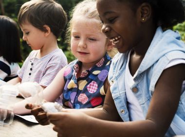 Çocuklar eğleniyor grup, orijinal photoset