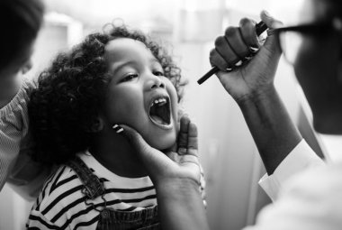 Genç çocuk bir check-up, sahip orijinal photoset