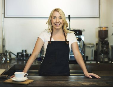 Barista kahve dükkanında, özgün photoset