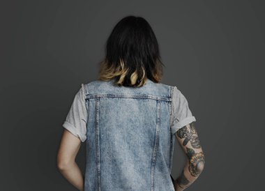 Genç Asyalı adam, özgün bir stüdyo portre photoset