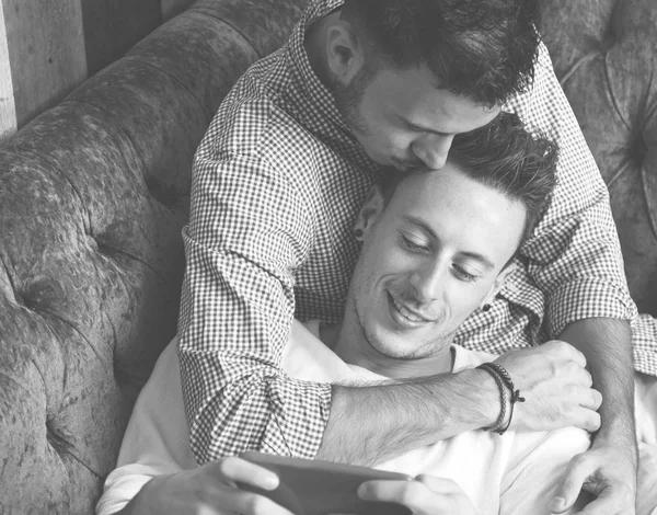 Gay Paar Liefde Huis Originele Photoset — Stockfoto