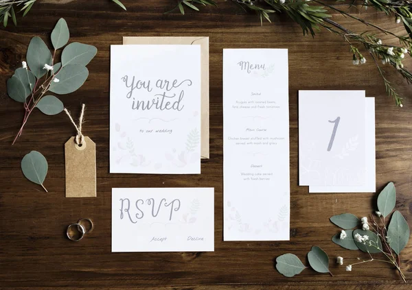 Esküvői Meghívók Asztal Gyűrűk Eredeti Photoset — Stock Fotó