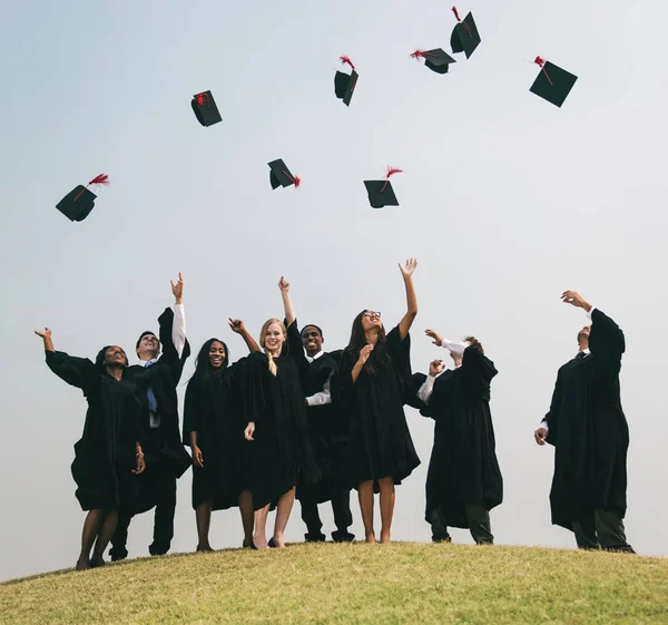 Groep Uiteenlopende Afstuderen Studenten Originele Photoset — Stockfoto