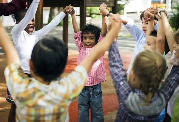 Glückliche Kinder Der Grundschule Originalfotos — Stockfoto