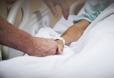 Yaşlı çift elele, özgün photoset