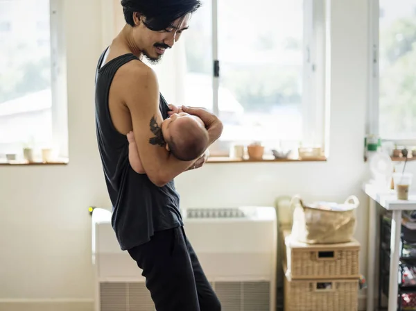 Dad Holding Baby Love Original Photoset — Stock Photo, Image