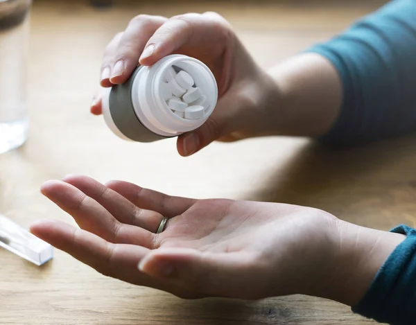 Woman Taking Her Medication Original Photoset — Stock Photo, Image