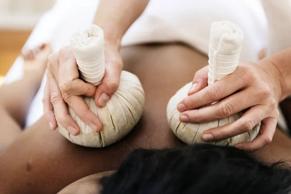 Masseur Doing Back Massage Client Spa Salon Original Photoset — Stock Photo, Image