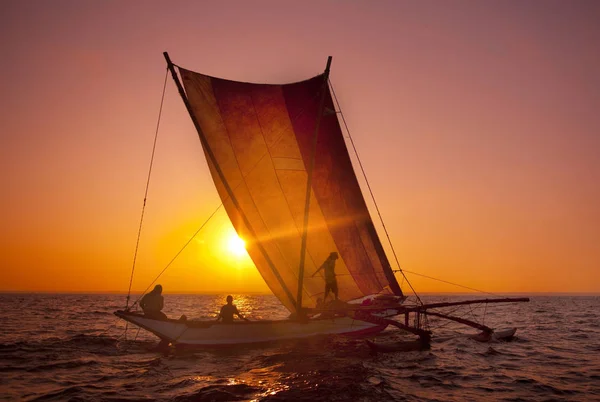 Pescatori Catamarano Tramonto Sri Lanka Fotoset Originale — Foto Stock