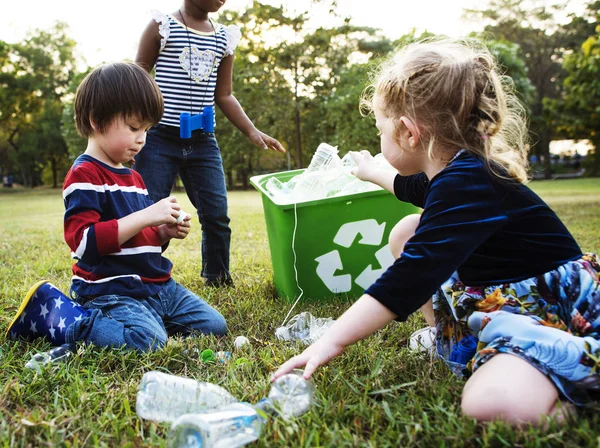 Çocuk Parkı Orijinal Temizleme Sorumlu Grup Photoset — Stok fotoğraf