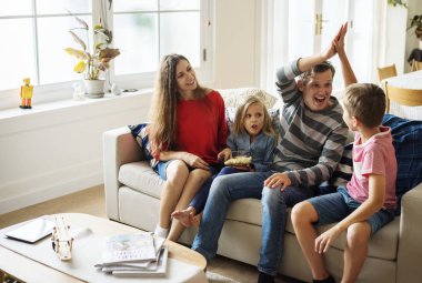 Aile birlikte ifade etmek, baba ve oğul veren beş vakit