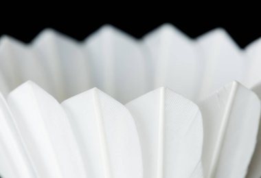 Siyah Arka Plan badminton için shuttlecock Closeup tüyleri