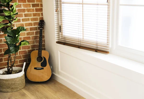 Guitar Plant Pot Living Room — Stock Photo, Image