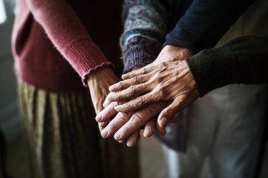 Eller grup yaşlılar closeup