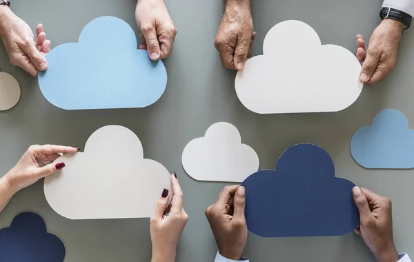 Cloud Netzwerkspeicher Isoliert Auf Grauem Hintergrund — Stockfoto