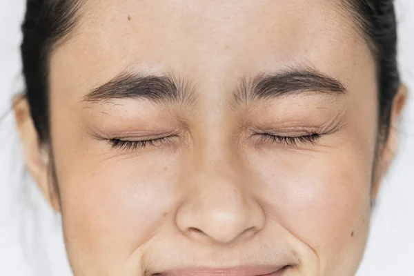 Nahaufnahme Von Jungen Asiatischen Mädchen Porträt Augen Geschlossen — Stockfoto