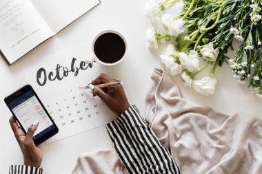 Takvim en az stili kullanan kadın