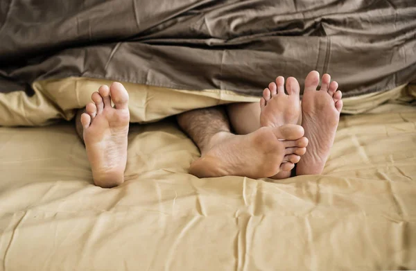 Caucasian Couple Lying Bed Together — Stock Photo, Image