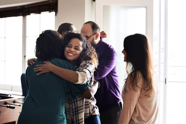 Friends Hugging Each Other — Stock Photo, Image