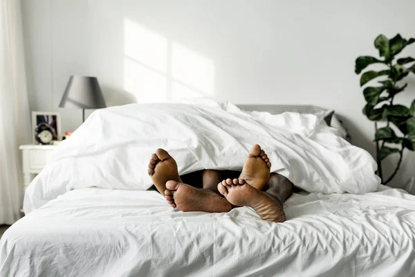 Zwarte Paar Liggend Bed Samen Sex Concept — Stockfoto