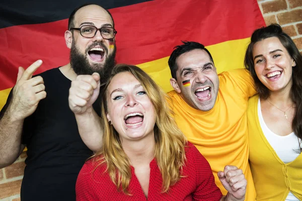 Friends Cheering World Cup Painted Flag — Stock Photo, Image