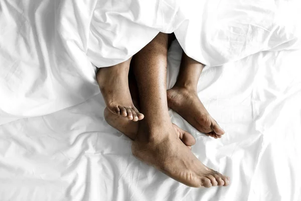 Couple Sleeping Soundly Together — Stock Photo, Image