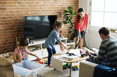 Aile birlikte vakit ve Temizleme 