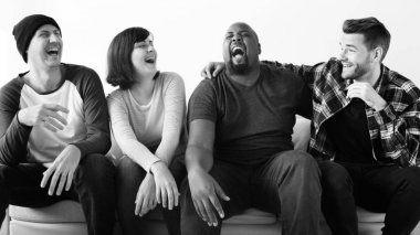 Grup çeşitli arkadaşıyla birlikte takılmak